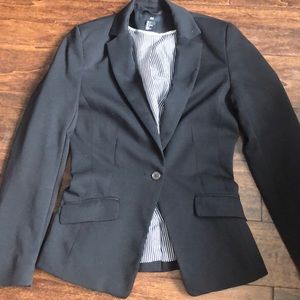 H &M Black blazer